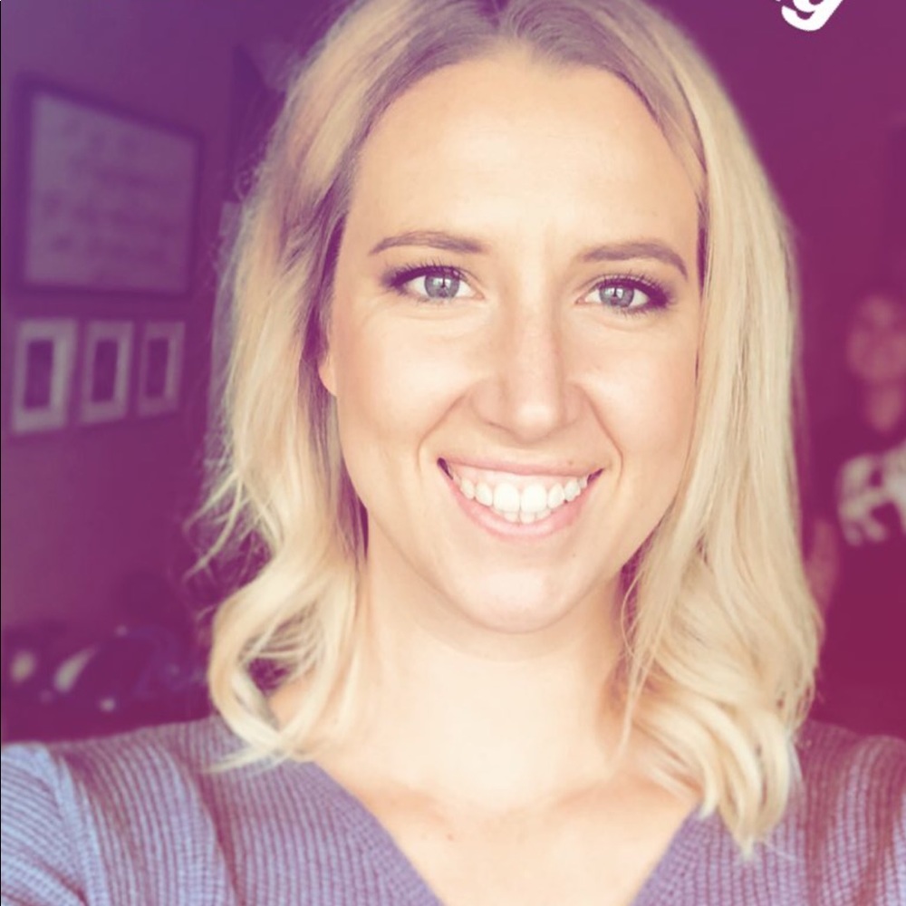 Meet your Posher, Lauren